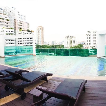 Beverly 33 By Aspira Bangkok Esterno foto