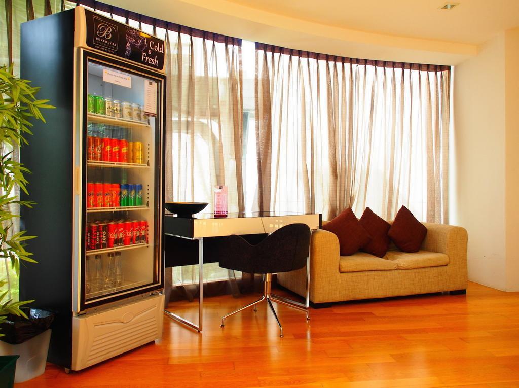 Beverly 33 By Aspira Bangkok Esterno foto