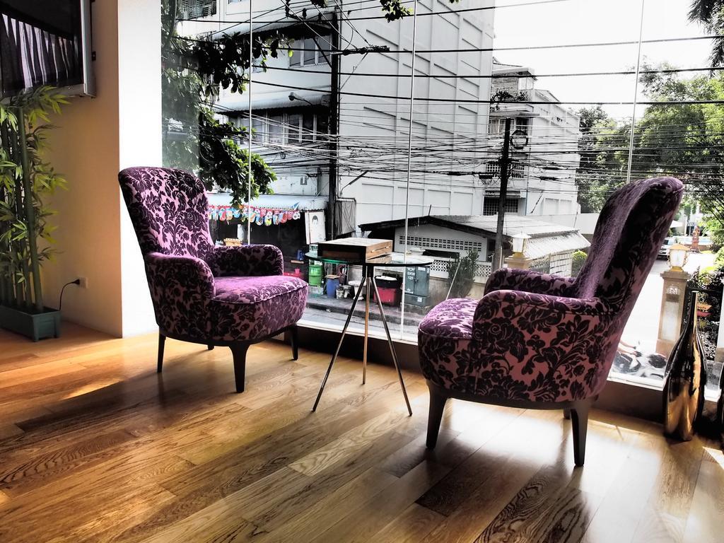 Beverly 33 By Aspira Bangkok Esterno foto
