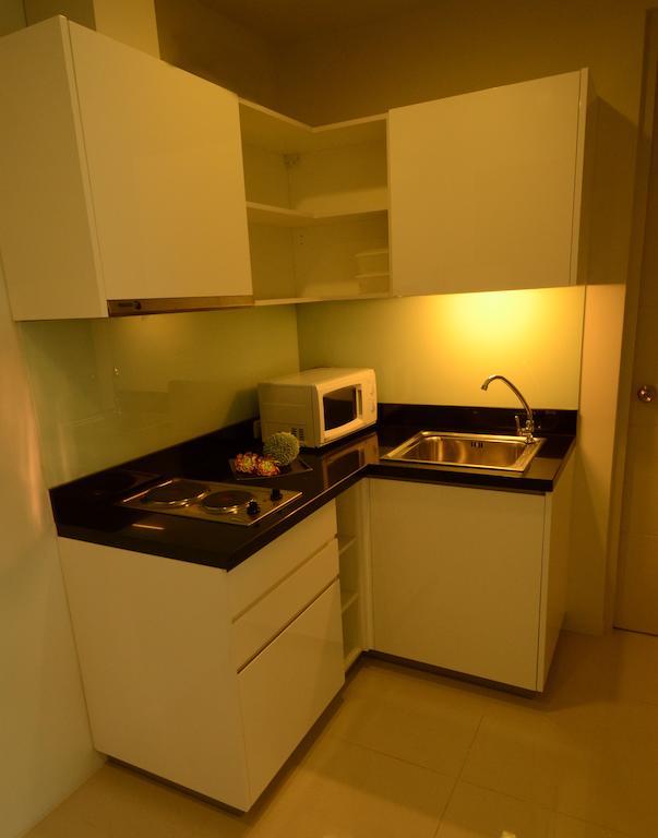 Beverly 33 By Aspira Bangkok Esterno foto